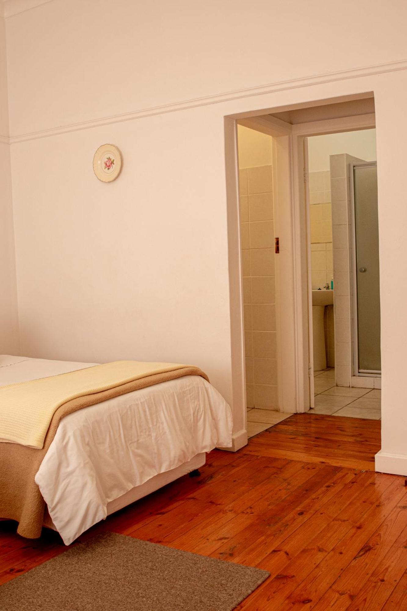 4 Rothman Street B&B กราฟฟ์-เรเน็ต ภายนอก รูปภาพ