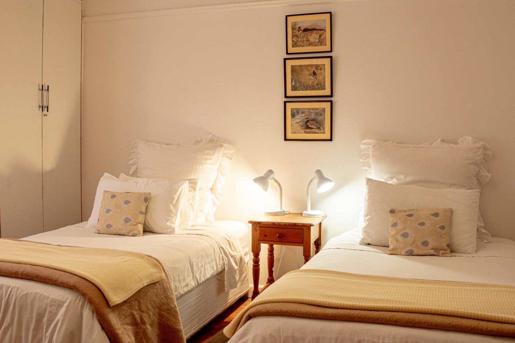 4 Rothman Street B&B กราฟฟ์-เรเน็ต ภายนอก รูปภาพ