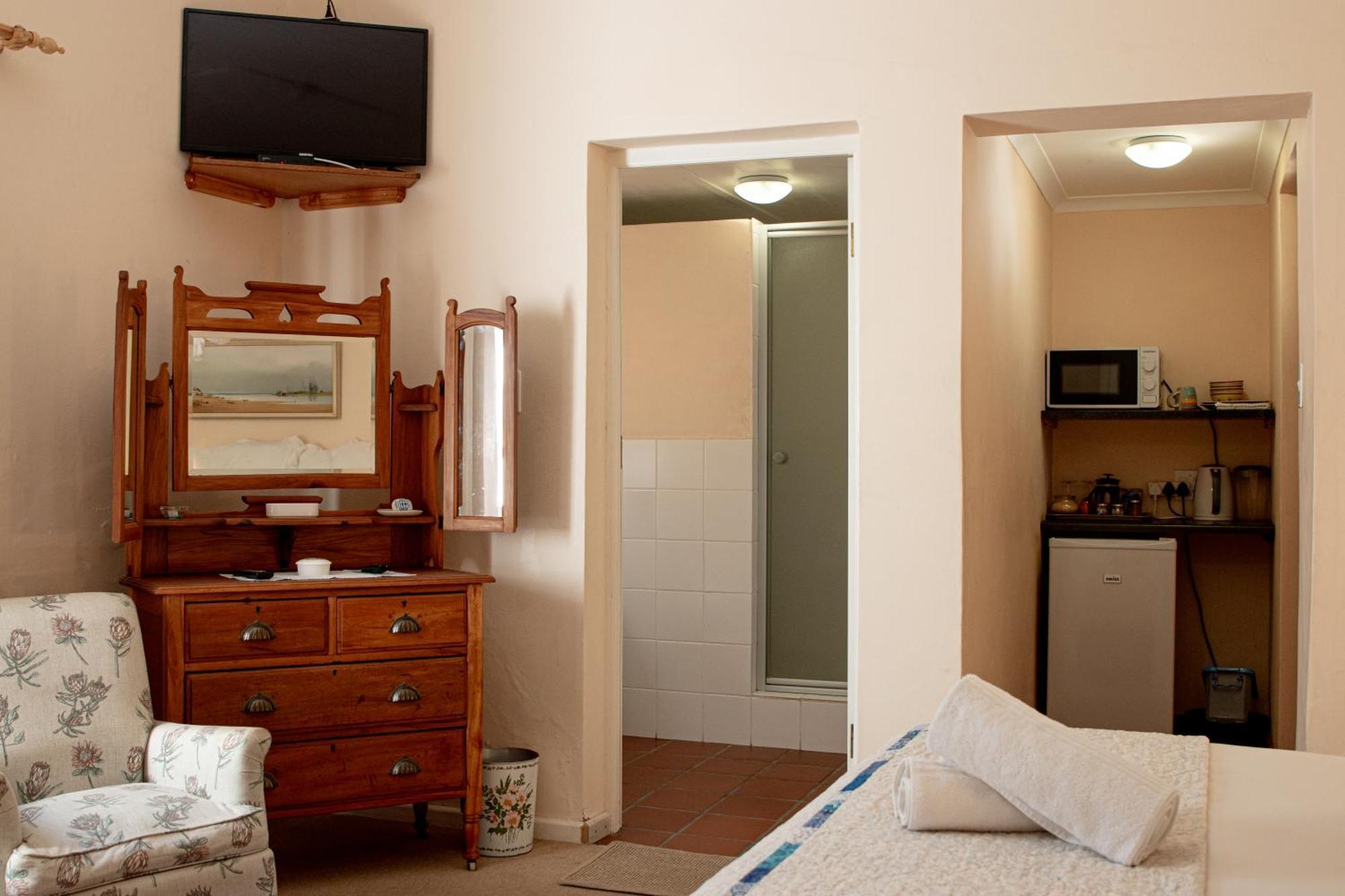 4 Rothman Street B&B กราฟฟ์-เรเน็ต ภายนอก รูปภาพ