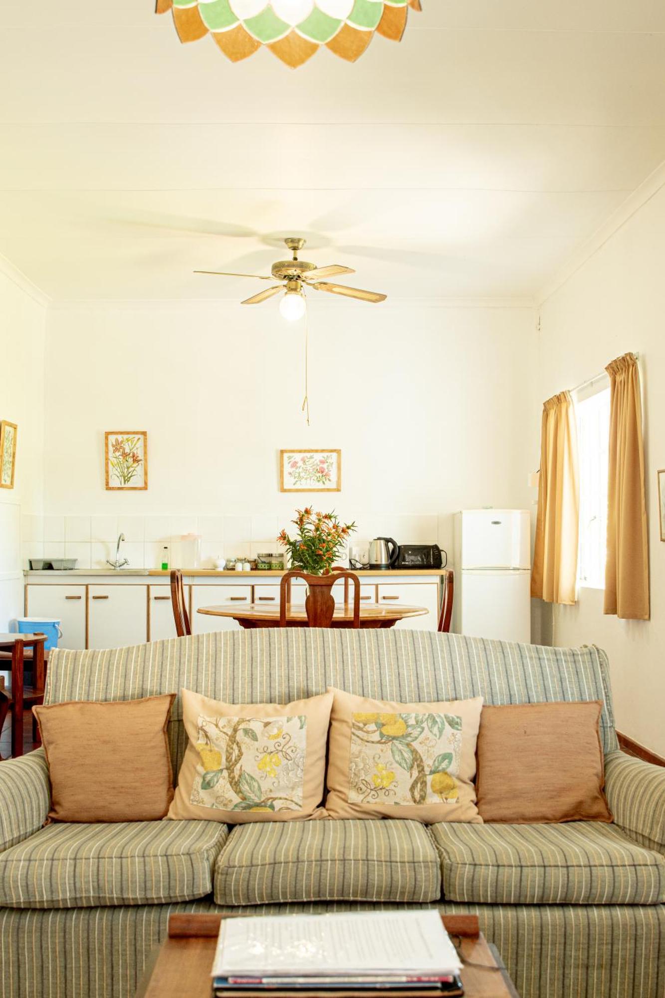 4 Rothman Street B&B กราฟฟ์-เรเน็ต ภายนอก รูปภาพ