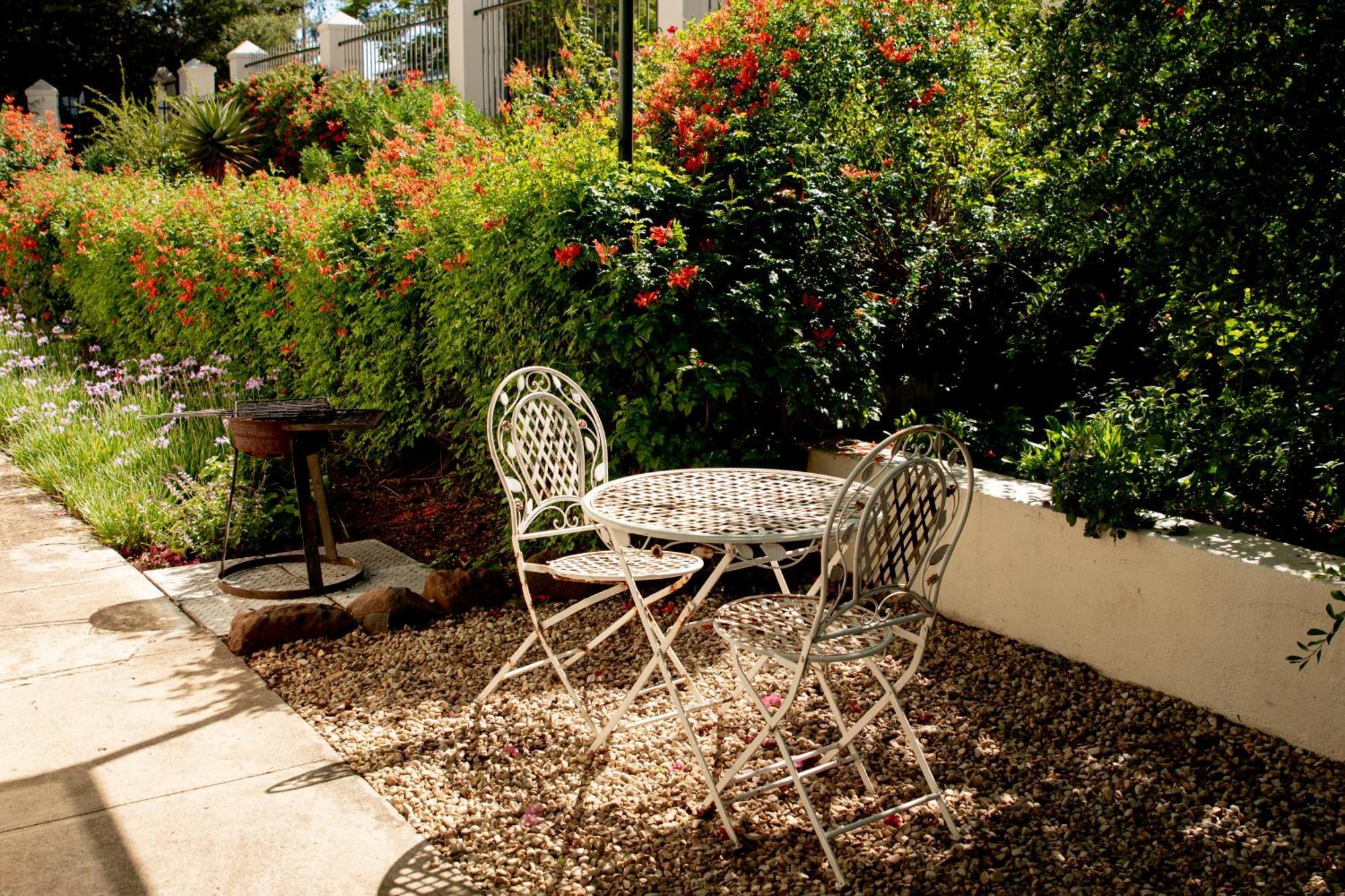 4 Rothman Street B&B กราฟฟ์-เรเน็ต ภายนอก รูปภาพ