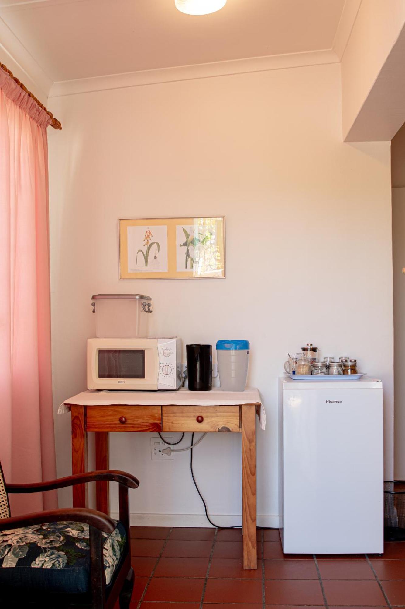 4 Rothman Street B&B กราฟฟ์-เรเน็ต ภายนอก รูปภาพ