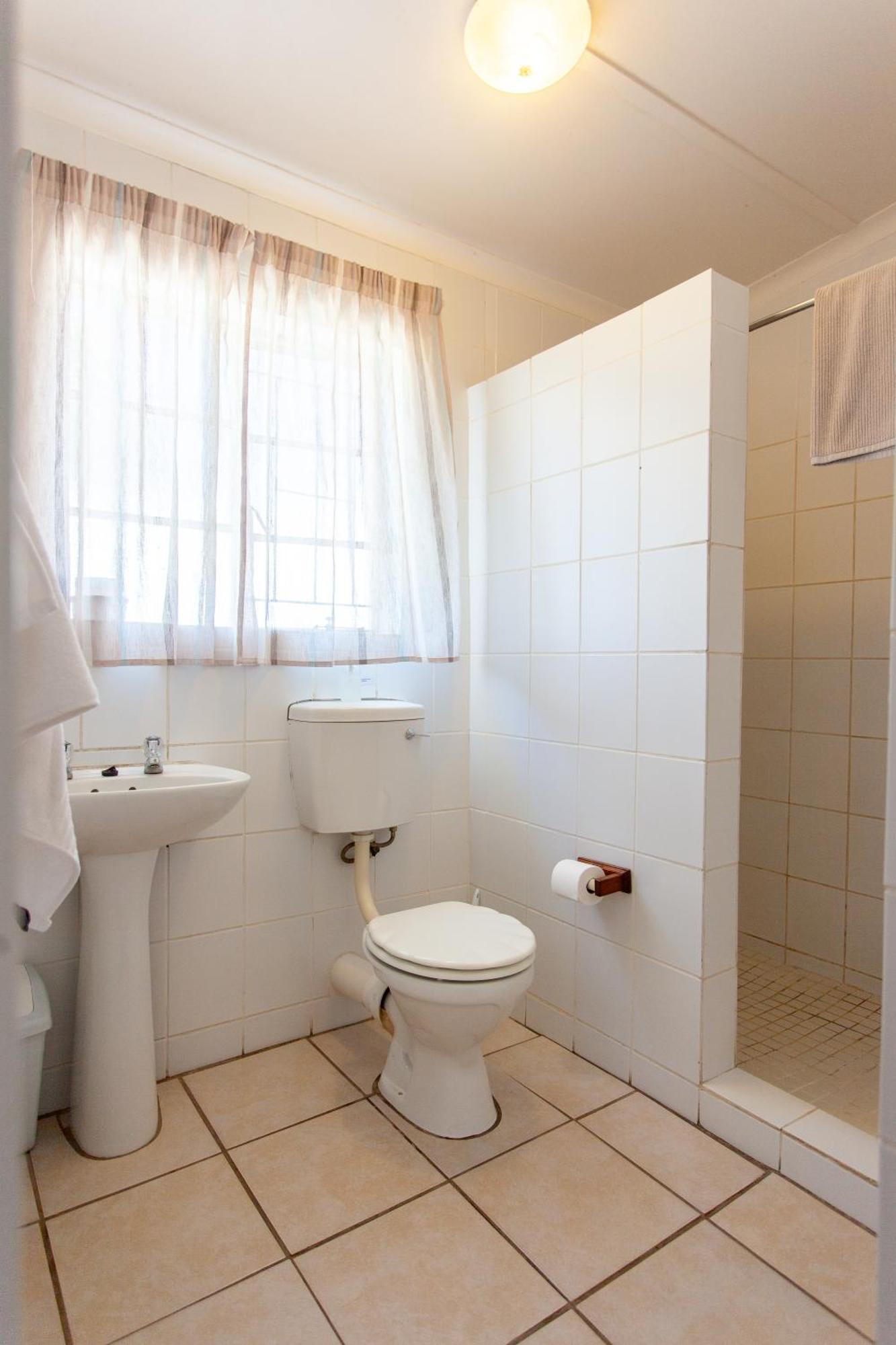 4 Rothman Street B&B กราฟฟ์-เรเน็ต ภายนอก รูปภาพ